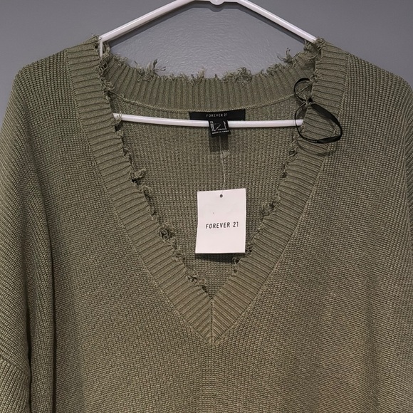 Forever 21 Green Cowl Neck Sweater with‎ Distressed Details - Picture 7 of 9